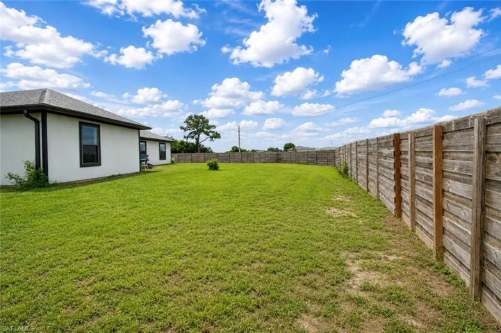 5013 Dania Cir, Labelle, Florida 33935