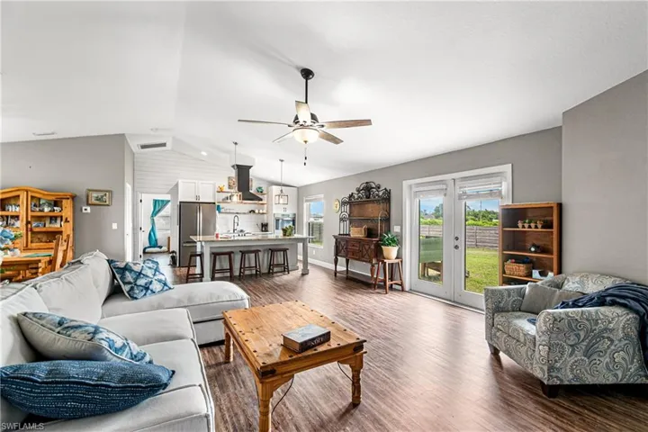 5013 Dania Cir, Labelle, Florida 33935