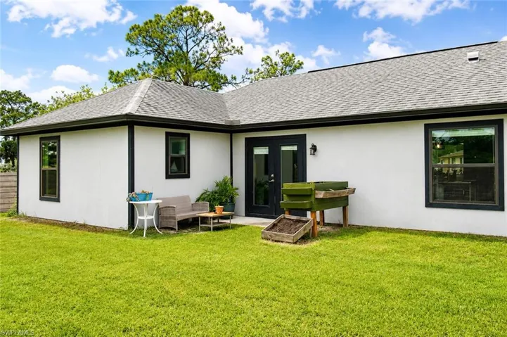 5013 Dania Cir, Labelle, Florida 33935