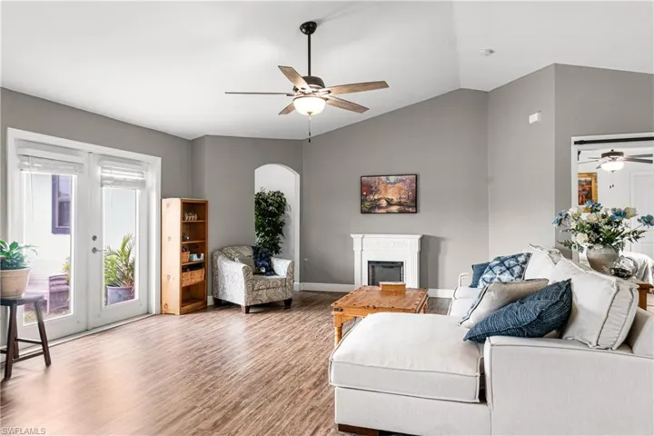 5013 Dania Cir, Labelle, Florida 33935