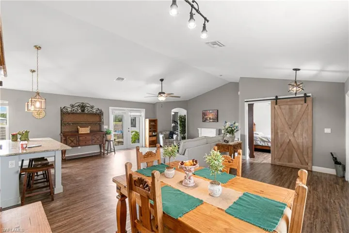 5013 Dania Cir, Labelle, Florida 33935