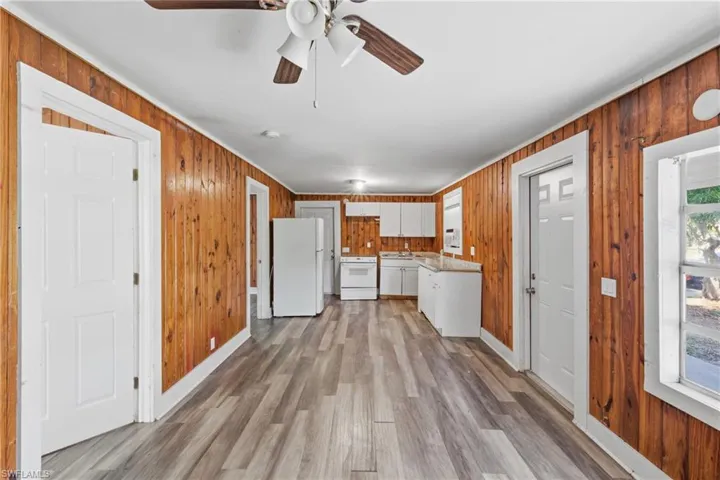 3318  Thomas  ST, Fort Myers, FL 33916