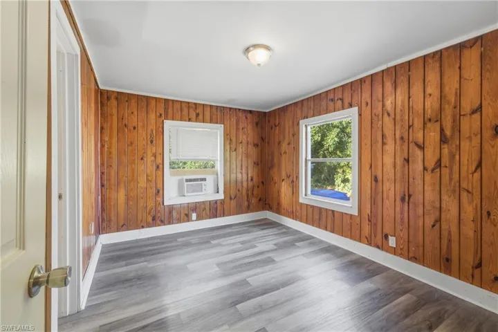 3318  Thomas  ST, Fort Myers, FL 33916