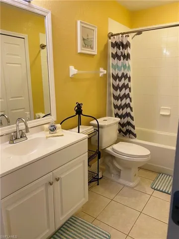 19914 Lake Vista Cir N 14c, Lehigh Acres, Florida 33936