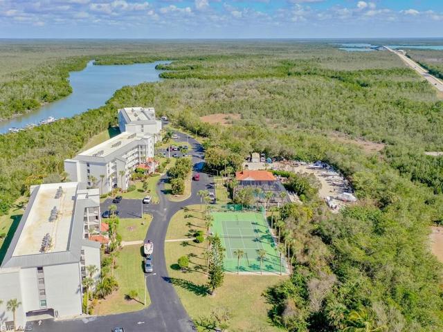 STEVEN'S LANDING & AMENITIES
