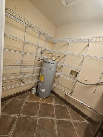 2430 Golden Gate Blvd E, Naples, Florida 34120