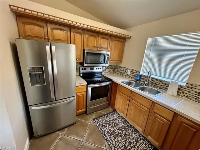 2430 Golden Gate Blvd E, Naples, Florida 34120
