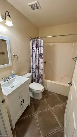 2430 Golden Gate Blvd E, Naples, Florida 34120
