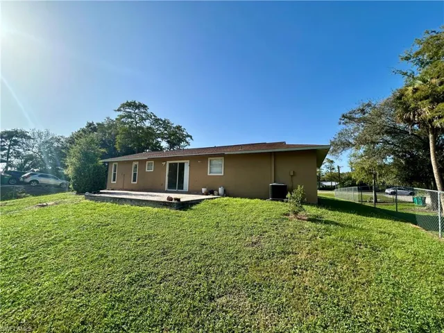 2430 Golden Gate Blvd E, Naples, Florida 34120