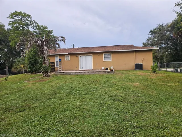 2430 Golden Gate Blvd E, Naples, Florida 34120