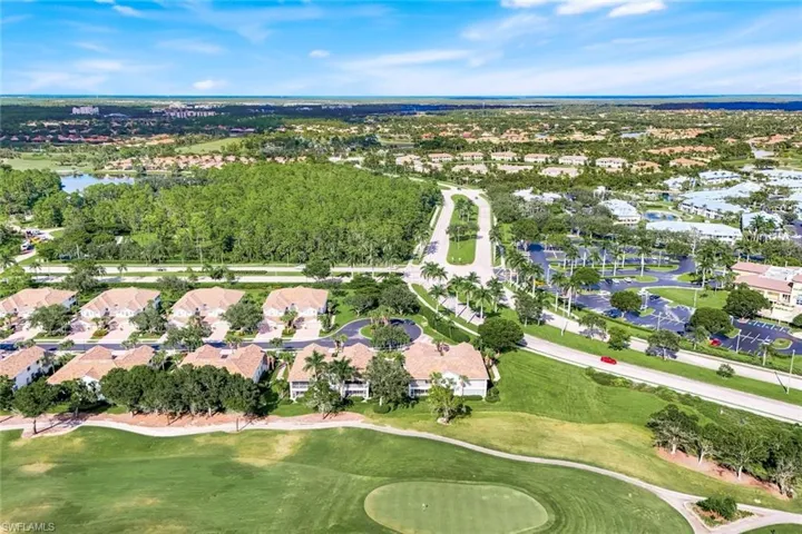 6875  Ascot  DR, Naples, FL 34113