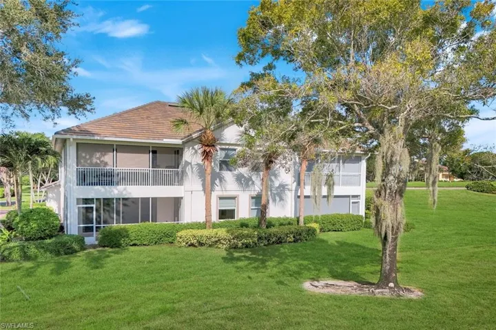 6875  Ascot  DR, Naples, FL 34113