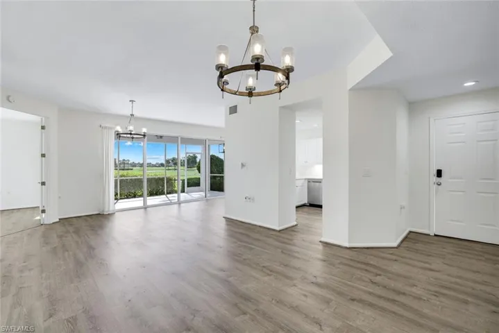 6875  Ascot  DR, Naples, FL 34113