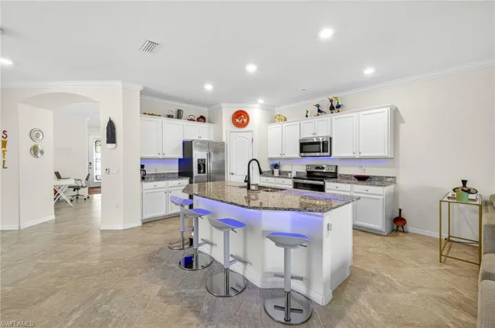 11581  Golden Oak  TER, Fort Myers, FL 33913