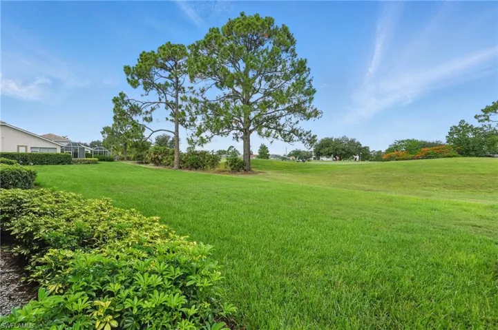 2232  Carnaby  CT, Lehigh Acres, FL 33973