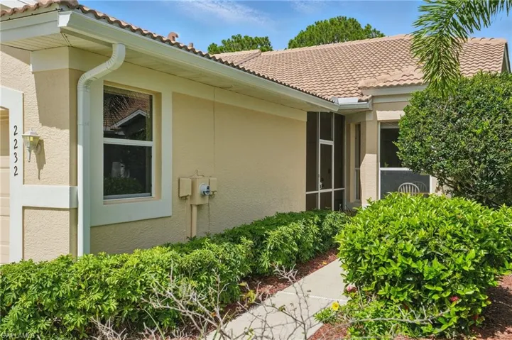 2232  Carnaby  CT, Lehigh Acres, FL 33973