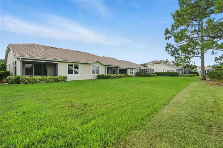 2232  Carnaby  CT, Lehigh Acres, FL 33973