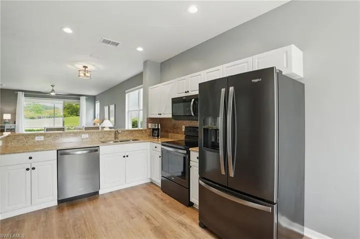 2232  Carnaby  CT, Lehigh Acres, FL 33973