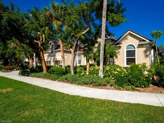Landscaped Yard/Sidewalk
