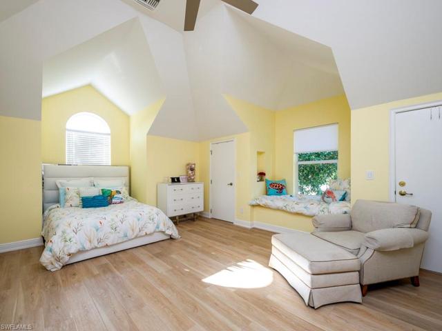 Upstairs Second Bedroom