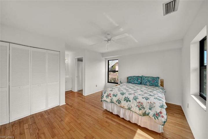 Primary bedroom - first floor