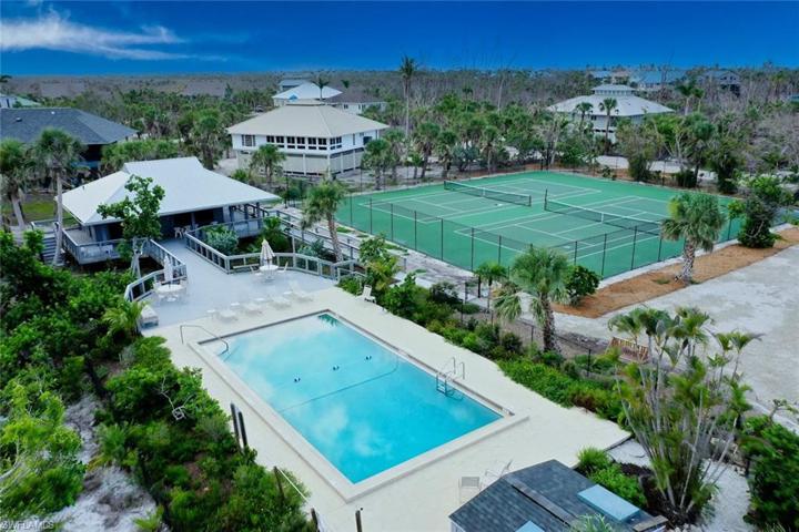 Community pool, club house and tennis