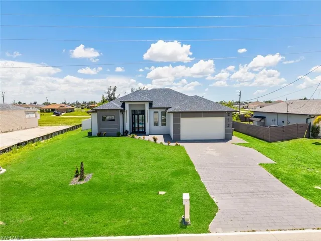 212 Kismet Pkwy W, Cape Coral, Florida 33993