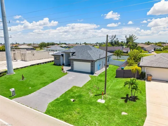 212 Kismet Pkwy W, Cape Coral, Florida 33993