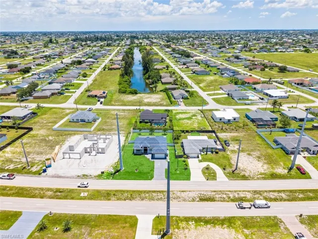 212 Kismet Pkwy W, Cape Coral, Florida 33993