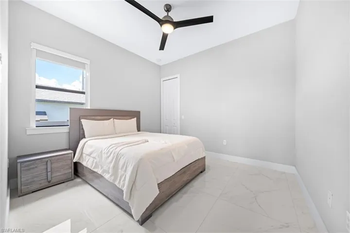 212 Kismet Pkwy W, Cape Coral, Florida 33993