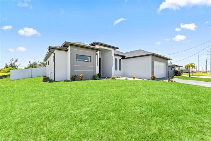212 Kismet Pkwy W, Cape Coral, Florida 33993