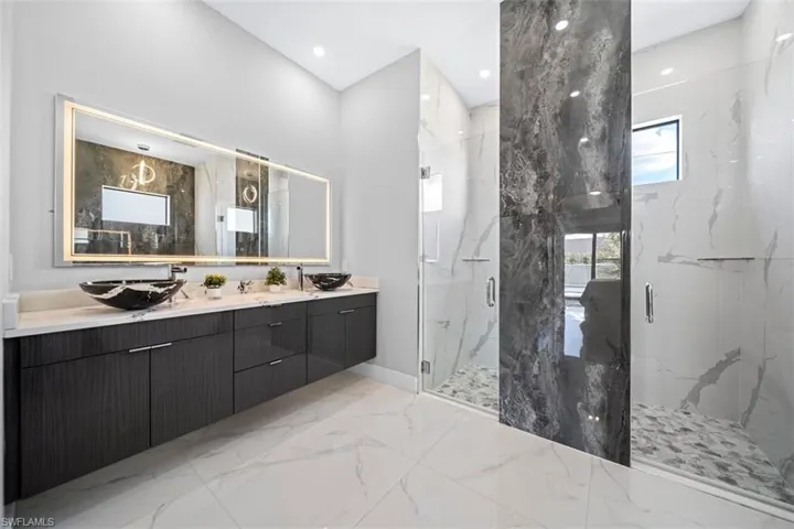212 Kismet Pkwy W, Cape Coral, Florida 33993
