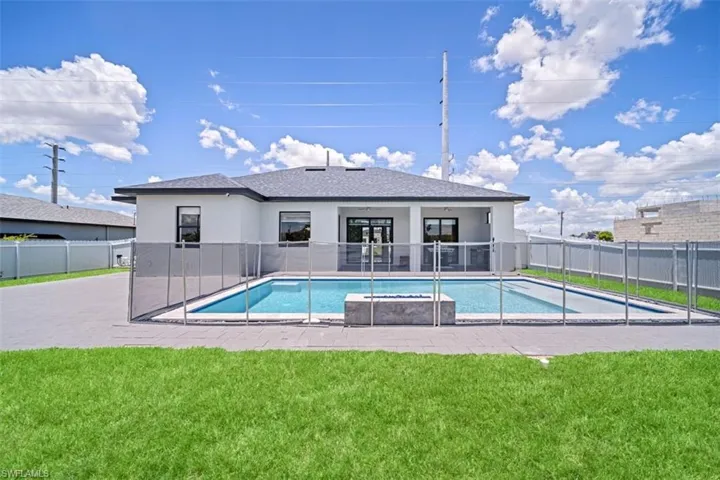 212 Kismet Pkwy W, Cape Coral, Florida 33993