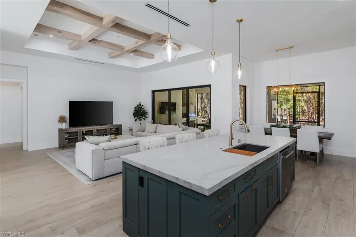 167 9th St Sw, Naples, Florida 34117