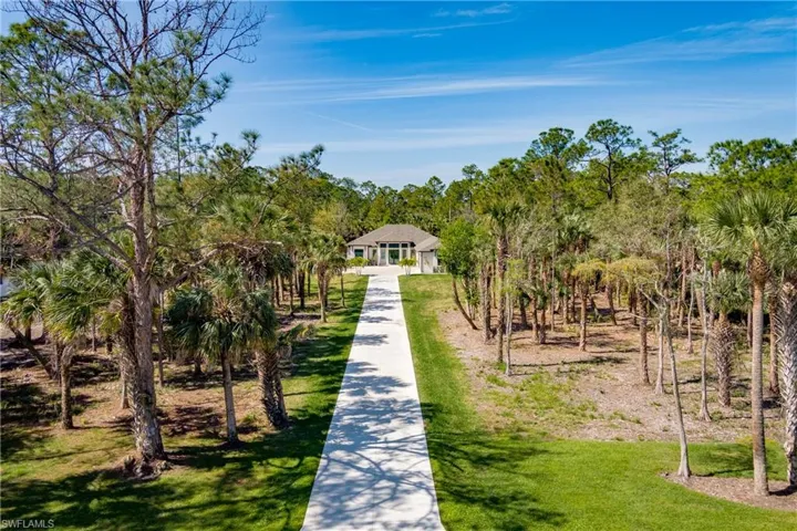 167 9th St Sw, Naples, Florida 34117