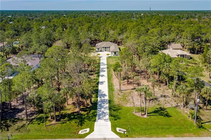 167 9th St Sw, Naples, Florida 34117