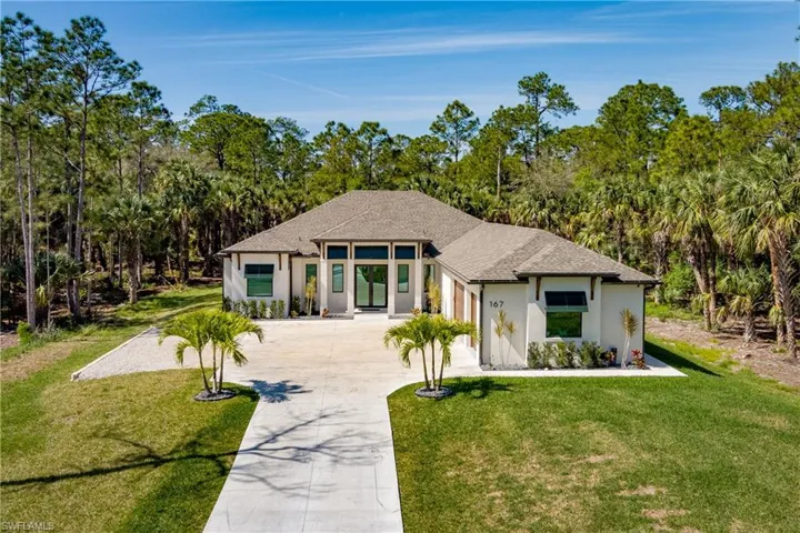 167 9th St Sw, Naples, Florida 34117