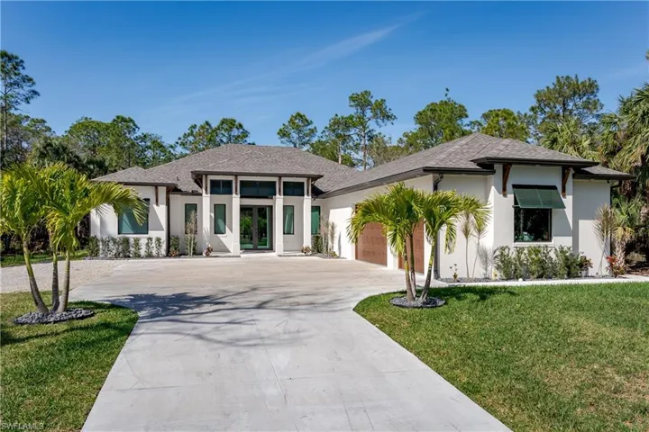 167 9th St Sw, Naples, Florida 34117