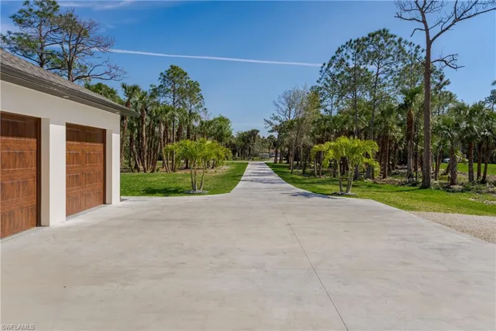167 9th St Sw, Naples, Florida 34117