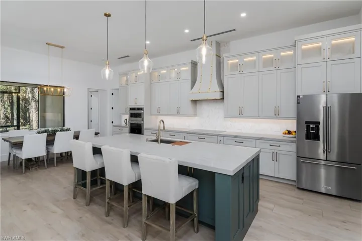 167 9th St Sw, Naples, Florida 34117