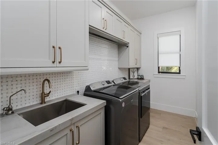 167 9th St Sw, Naples, Florida 34117