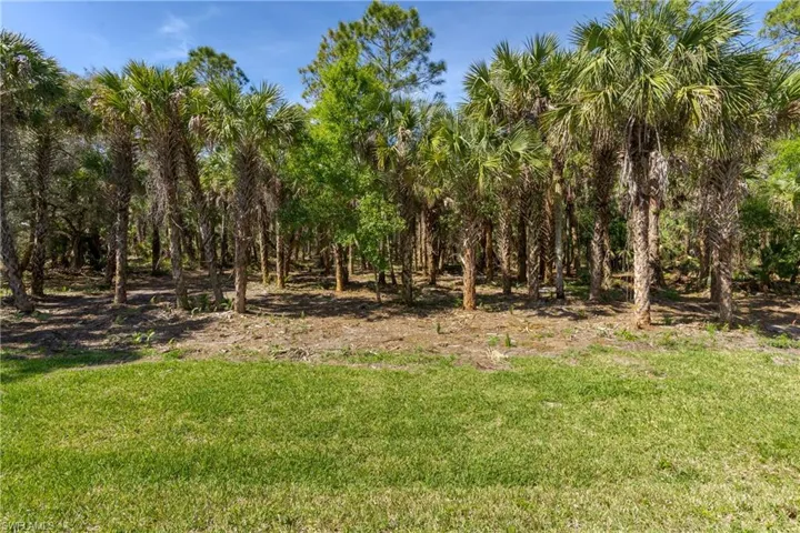 167 9th St Sw, Naples, Florida 34117