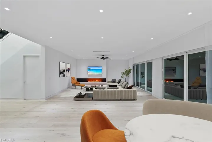 1135 Bluebird Ave, Marco Island, Florida 34145