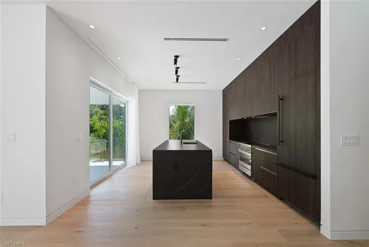1135 Bluebird Ave, Marco Island, Florida 34145
