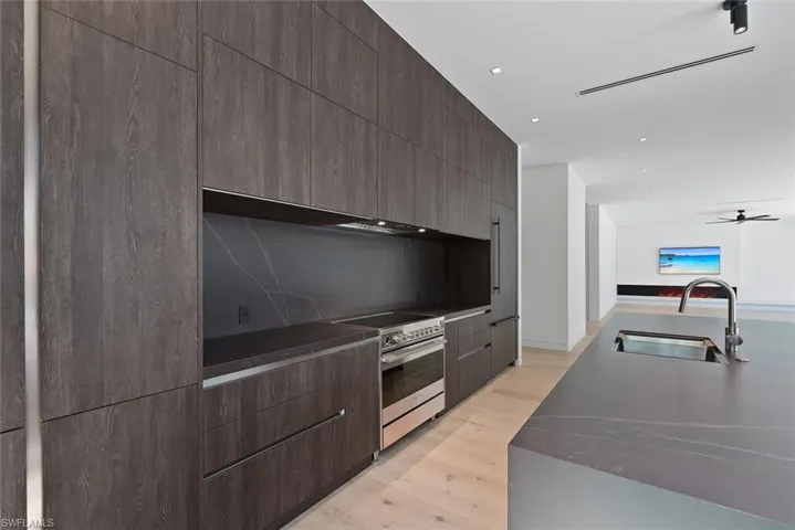 1135 Bluebird Ave, Marco Island, Florida 34145