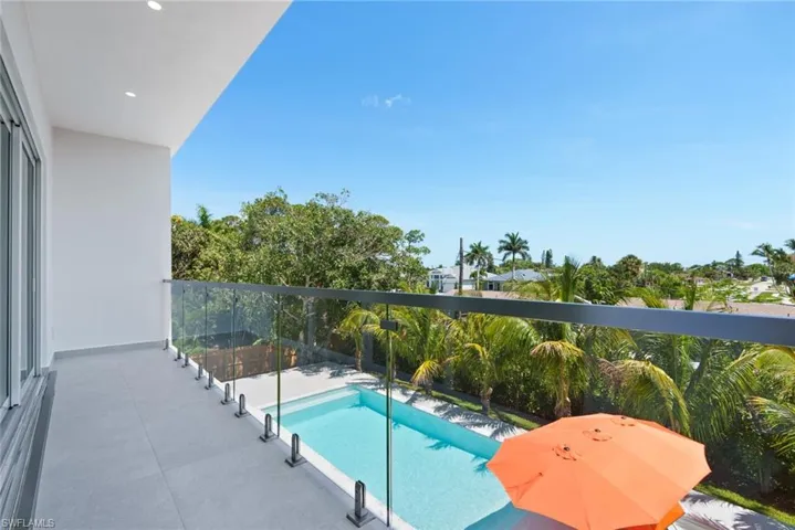 1135 Bluebird Ave, Marco Island, Florida 34145