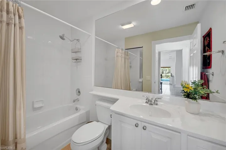 7593  Rozzini  LN, Naples, FL 34114