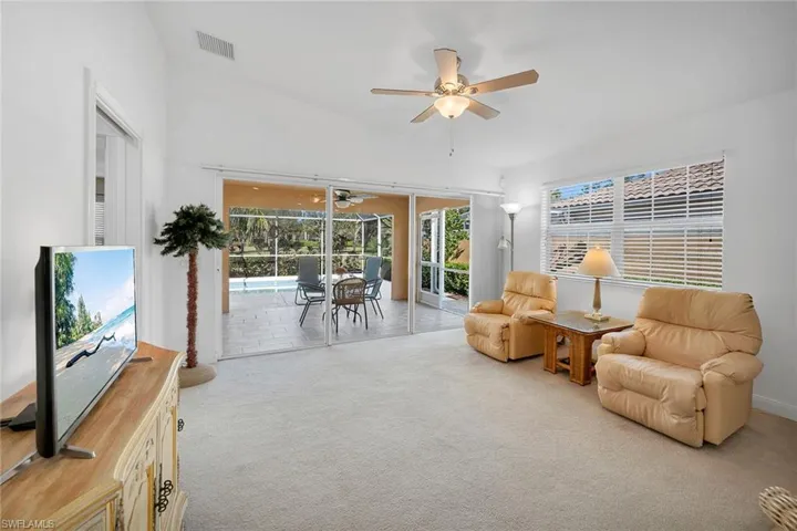 7593  Rozzini  LN, Naples, FL 34114