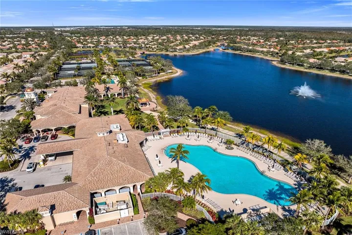 7593  Rozzini  LN, Naples, FL 34114