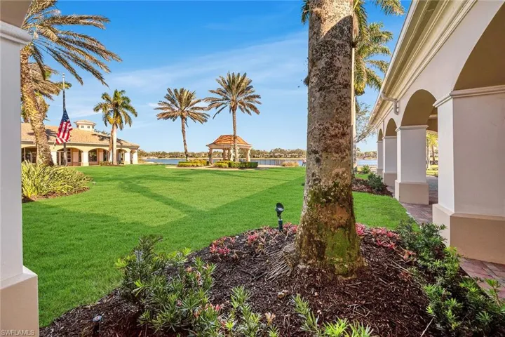 7593  Rozzini  LN, Naples, FL 34114